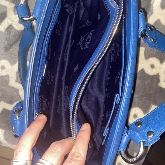 Authentic MCM bag - Picture 11 of 12